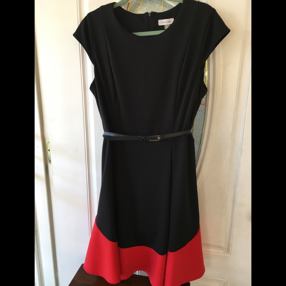Calvin Klein Cap- Sleeved Dress Firm Price